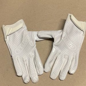 Battle receiver gloves